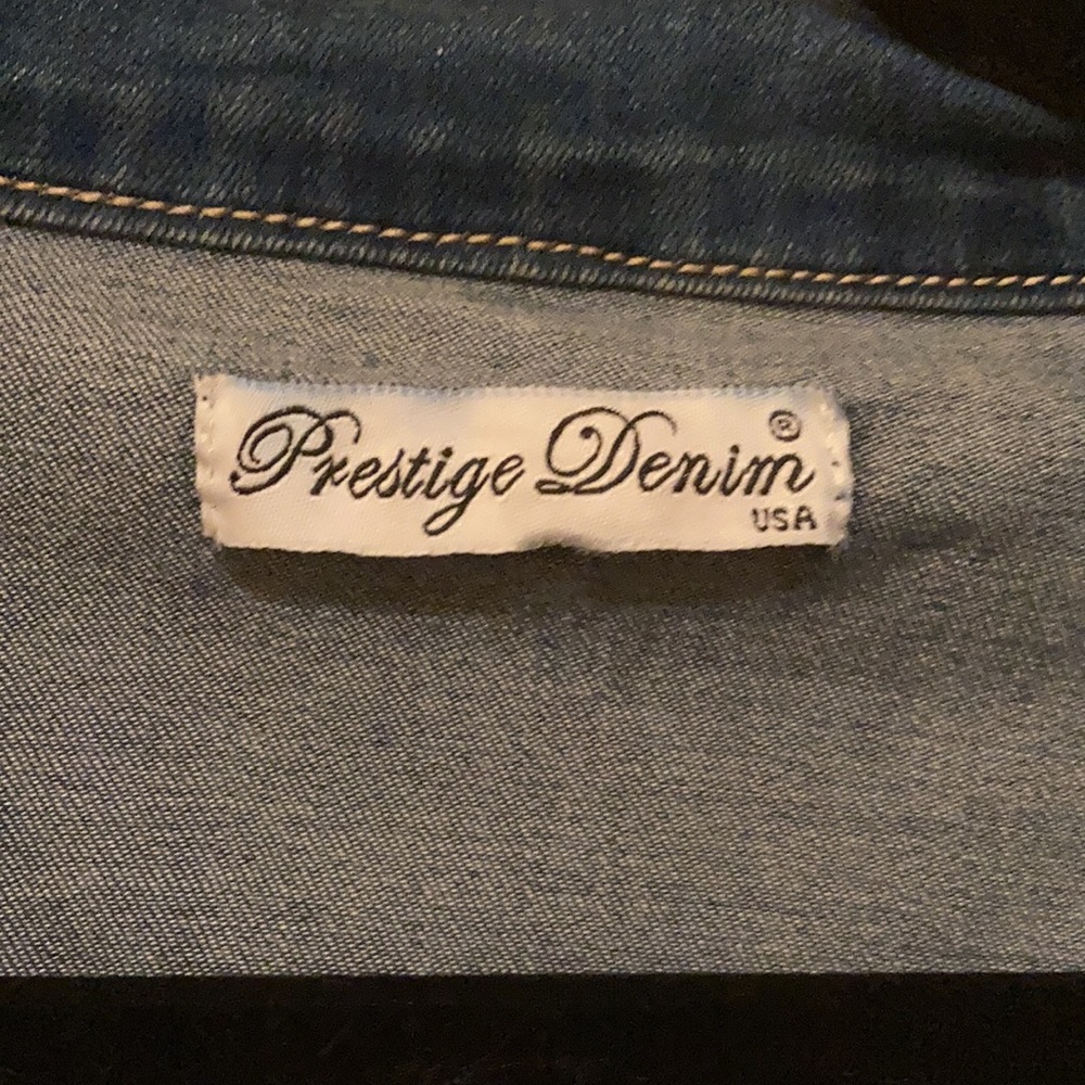 Distressed jean jacket - Picture 2 of 3